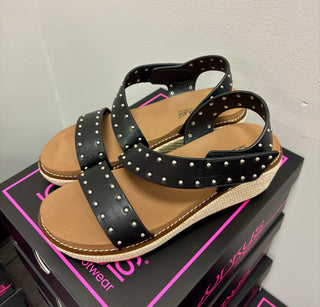 Let’s Chat Wedge