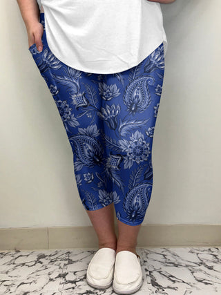 Midnight Sapphire Paisley Capri w/ Pockets | Run Ends 5/16 | 42 Days