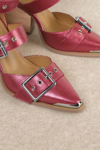 The Hendrix Heel