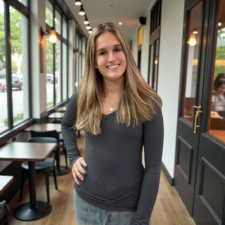 Essential V-Neck Long Sleeve Tops