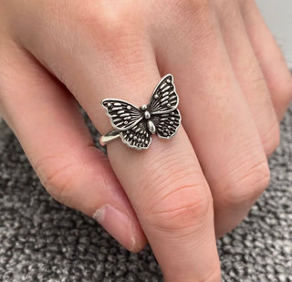 Flutter & Fly Ring