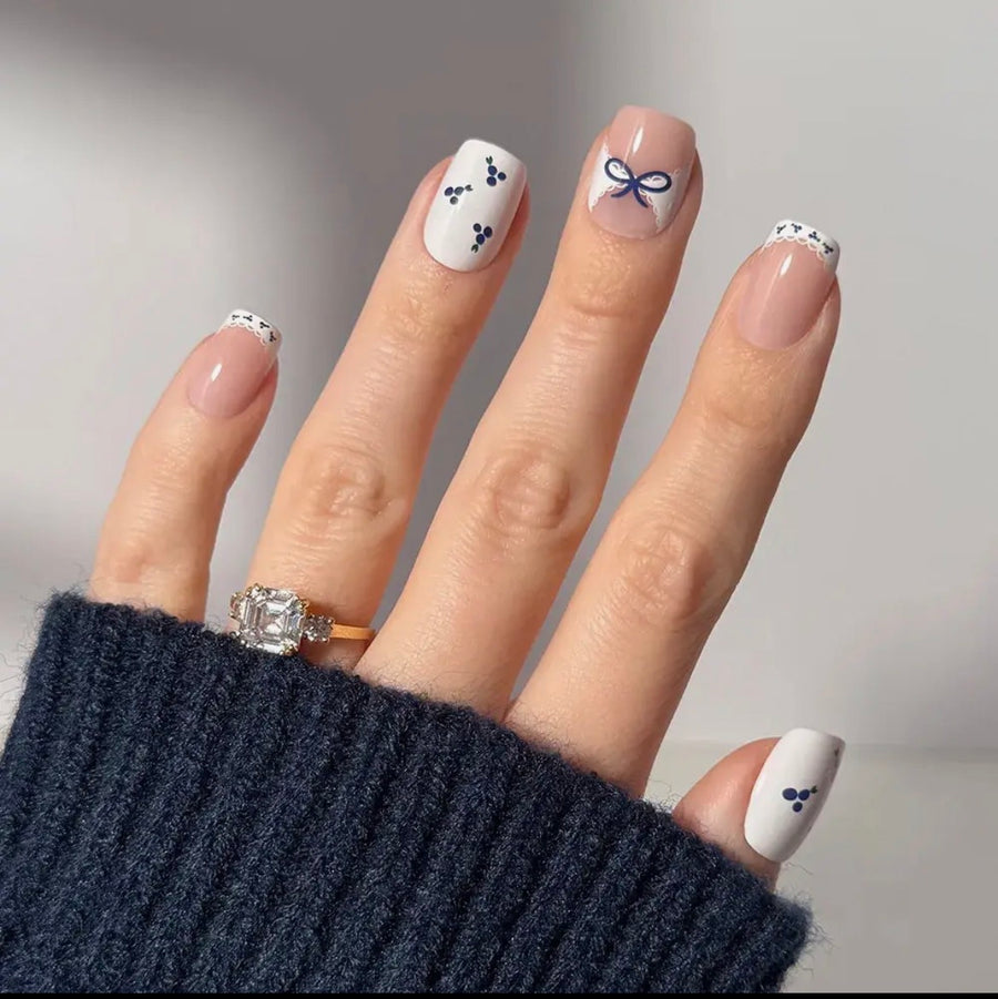 Glamnetic Press On Nails - Blue A Kiss