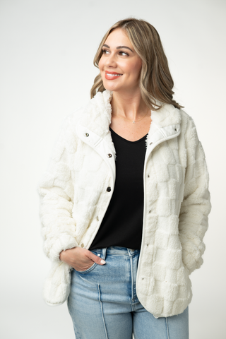 IN STOCK Checkered Snap Sherpa - Ivory
