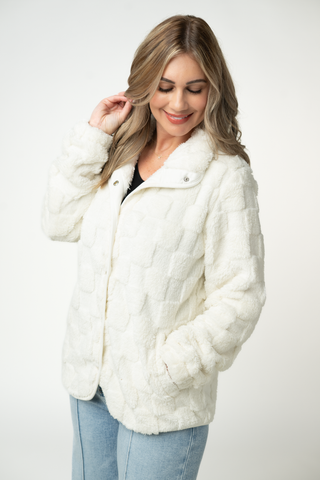 IN STOCK Checkered Snap Sherpa - Ivory