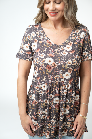 09.09 EN ROUTE Sarah Ruffle Short Sleeve - Blushwood Floral