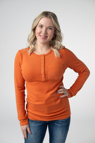 08.21 EN ROUTE Georgia Long Sleeve Top - Pumpkin Spice