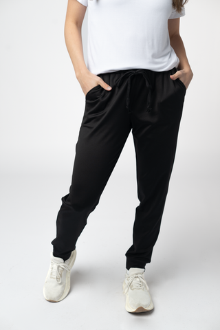 08.21 EN ROUTE Cloud Joggers - Black