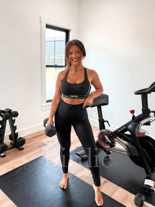 BIRDIE Contrast Racerback Sports Bra in Black