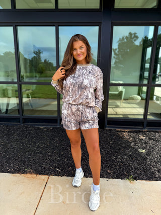 BIRDIE Two Piece Camo Set with Long Sleeve Shirts & Shorts
