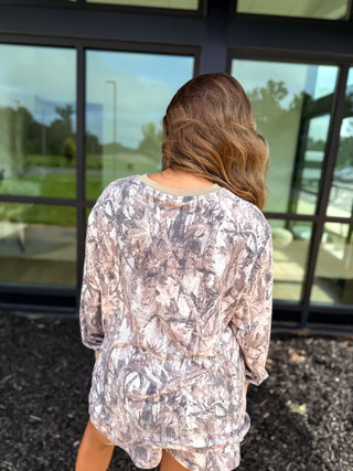 BIRDIE Two Piece Camo Set with Long Sleeve Shirts & Shorts
