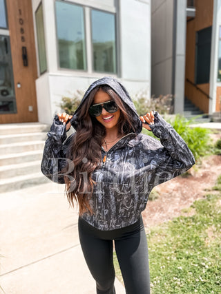 BIRDIE Summer Quarter Zip Pullover in Blackout Dark Camo