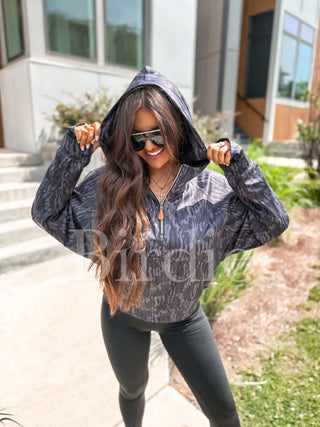 BIRDIE Summer Quarter Zip Pullover in Blackout Birch Camo