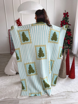 BIRDIE PREORDER Blanket in O Christmas Tree