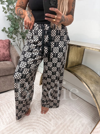 BIRDIE Stretchy Lounge Pants 2.0 in Boo Board Checkered