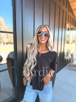 BIRDIE V Neck Pocket Tee in Black