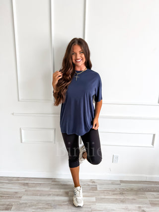 BIRDIE Relaxed Boyfriend Tee in Classic Navy