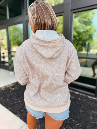 BIRDIE Hoodie in Bare Marsh Camo