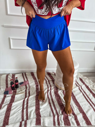 BIRDIE Crossover Lined Active Shorts in Electric Blue