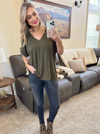 IN STOCK Sierra Pocket Top - Olive
