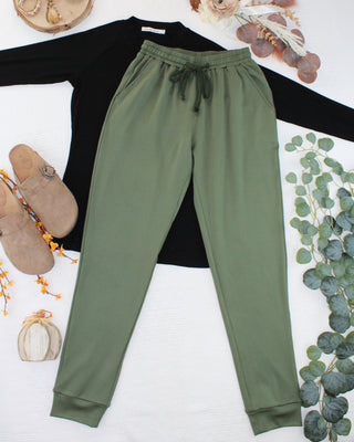 08.21 EN ROUTE Cloud Joggers - Olive