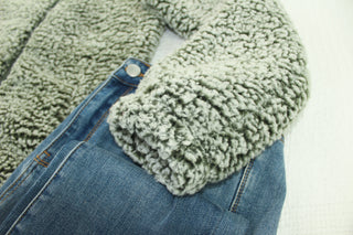 09.09 EN ROUTE Two Tone Fullzip Sherpa - Olive and White